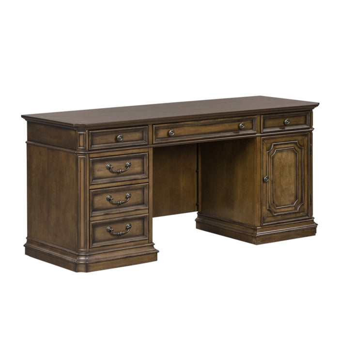 Amelia Credenza