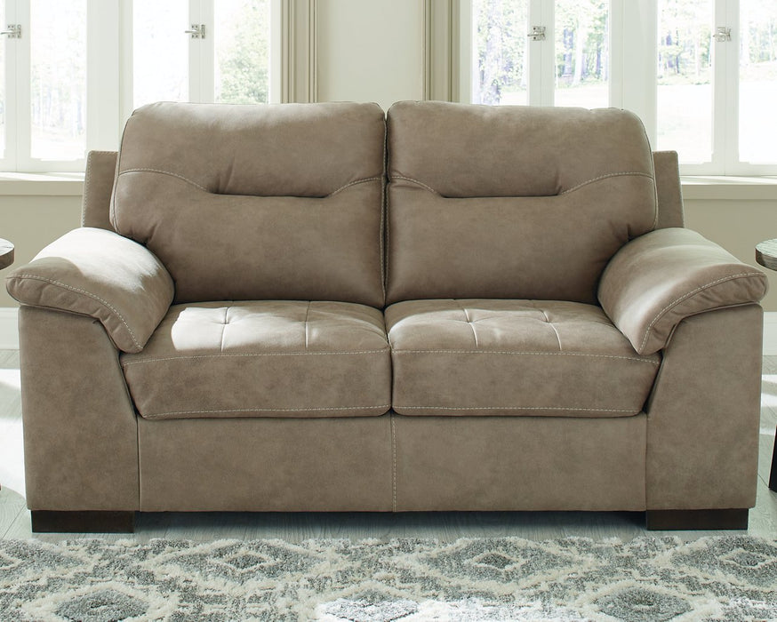 Maderla Loveseat