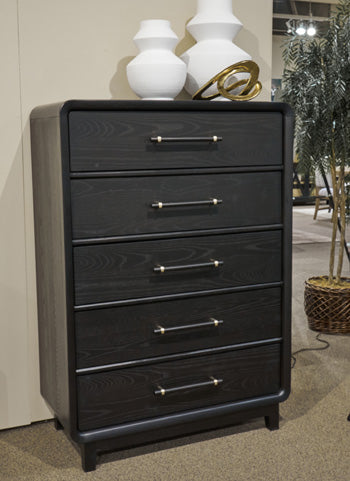 Darcyjo Chest of Drawers - Gibson McDonald Furniture & Mattress 