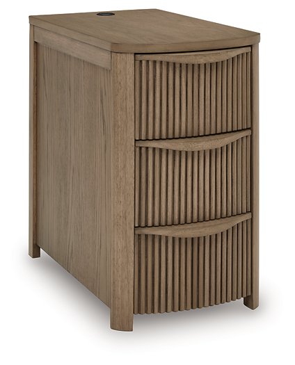 Camdill Chairside End Table - Gibson McDonald Furniture & Mattress 